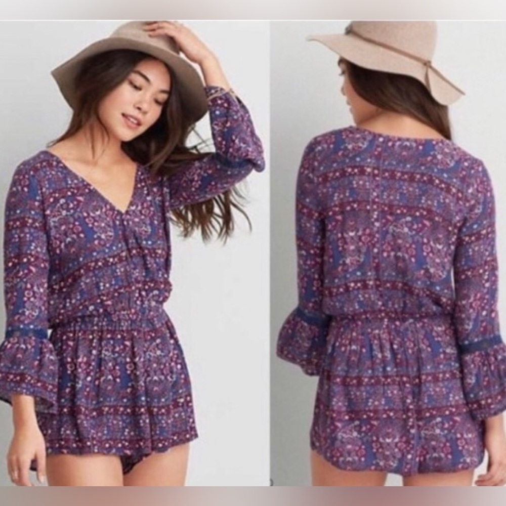 American Eagle Outfitters Floral Patterned Romper
